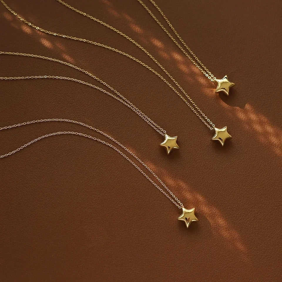 Collar con dije en forma de estrella de globo - Acero inoxidable con chapa de oro