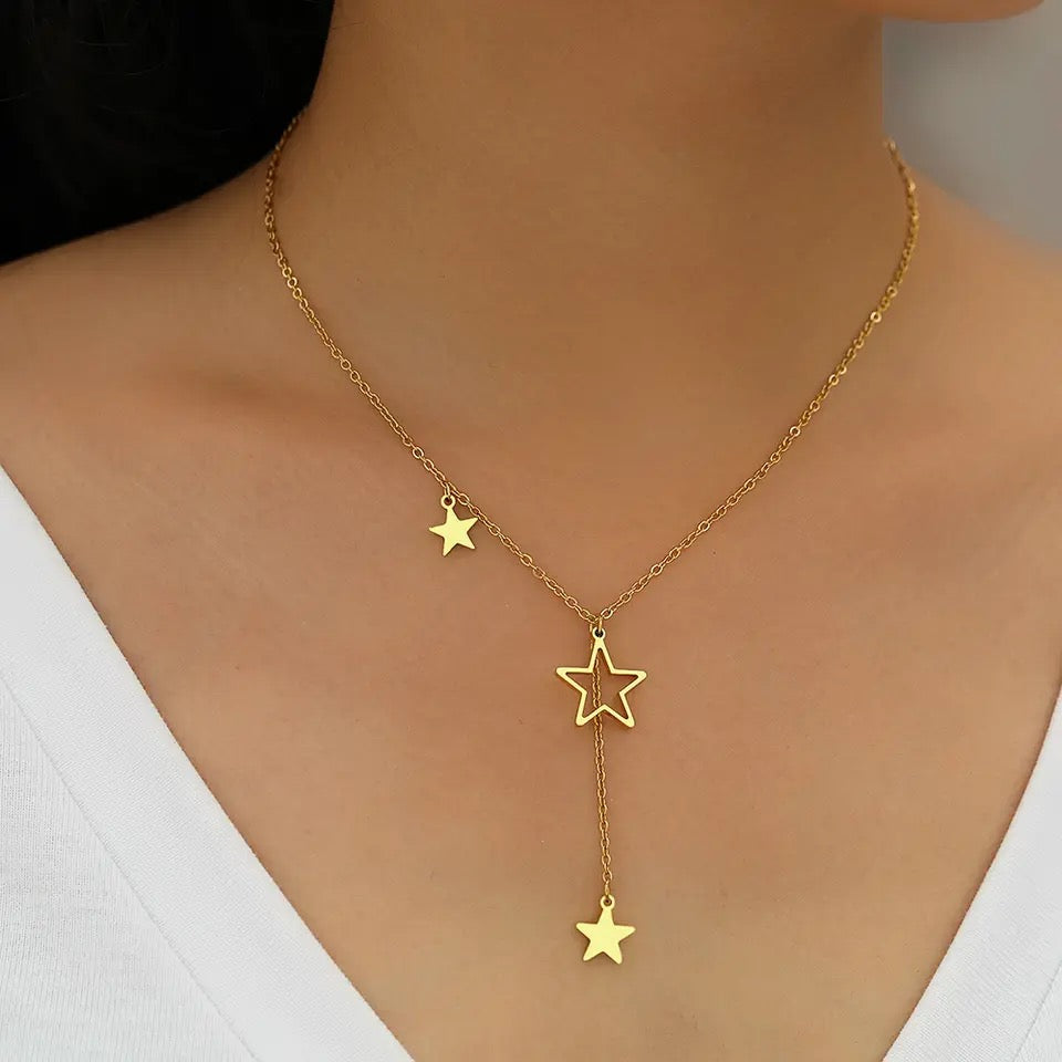 Collar de estrellas colgante - Acero inoxidable con chapado de oro